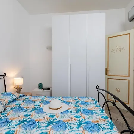 Apartment Anemone With Seaview Terrace By Wonderful Italy